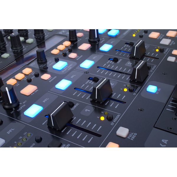 Behringer Ddm 4000 Bundle