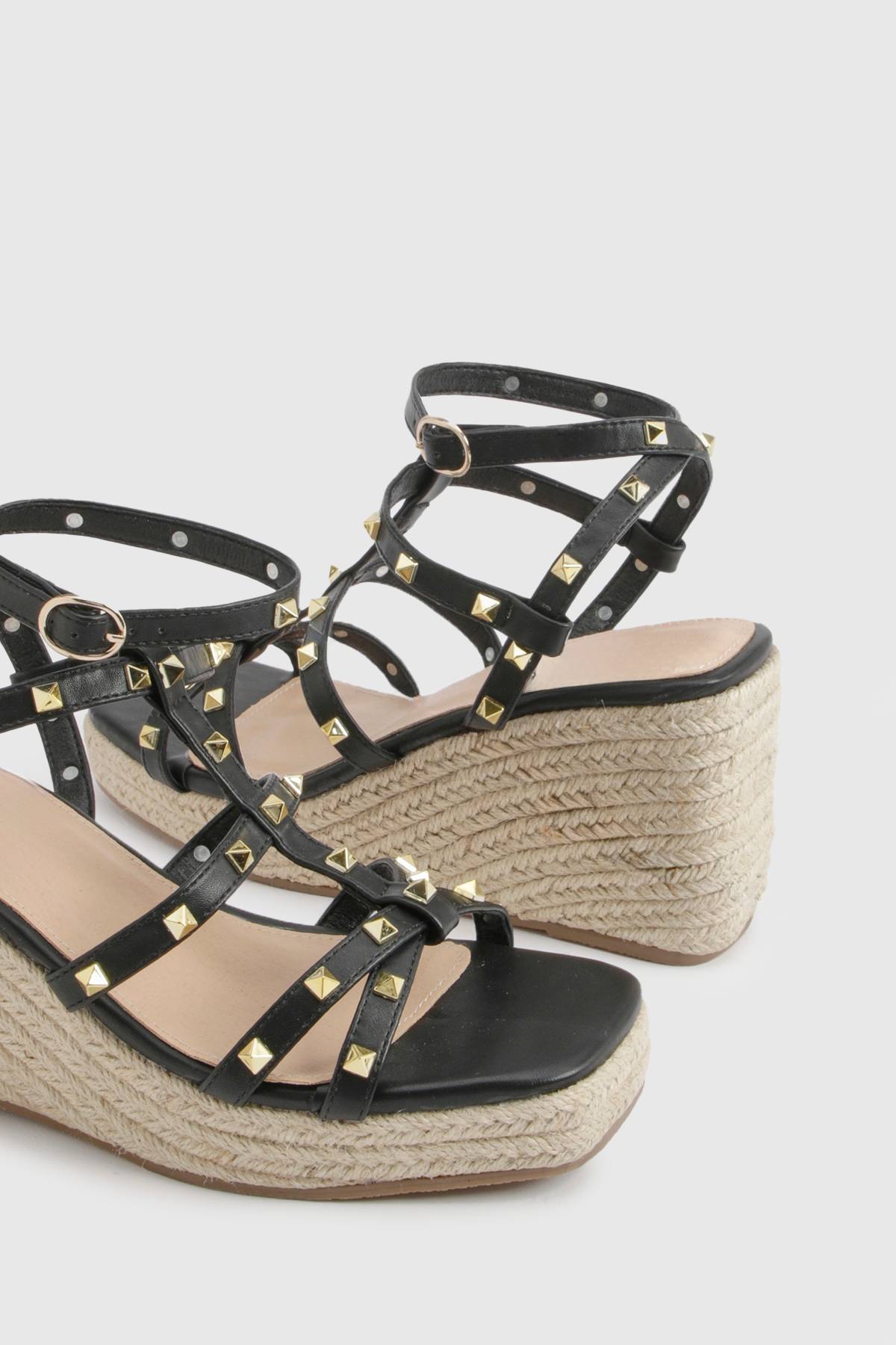 boohoo Sandales Compensées Cloutées Style Gladiateur