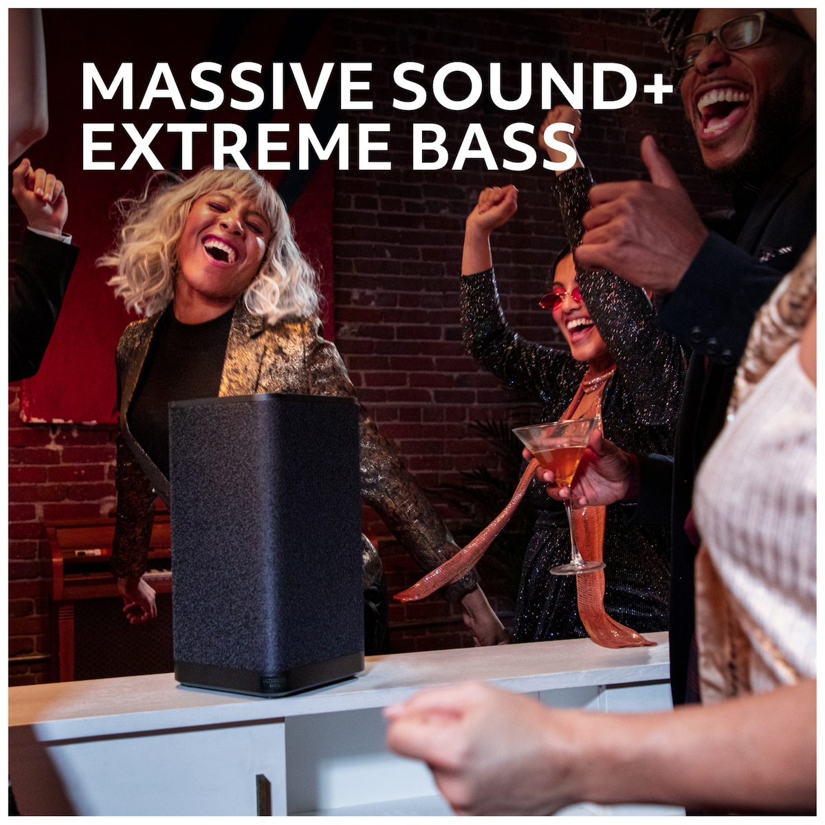 Ultimate Ears HYPERBOOM Gen 2 bærbar høyttaler (sort)