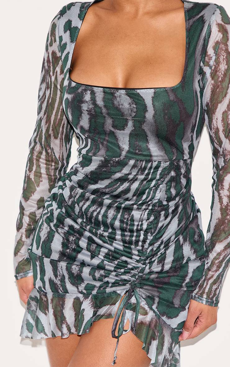 Vert Robe Moulante Shape À Manches Longues En Mesh Avec Fronces Latérales Et Ourlet À Volants