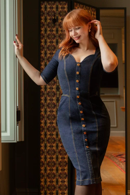 Rock-a-Booty Bettie denim pencil jurk in klassiek blauw