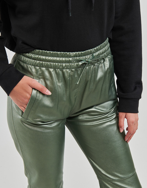 Oakwood - GIFT METAL Verde / Metalizado