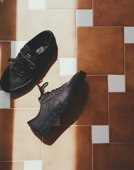 Globe Surplus Black Montano 7 US / 39 EU