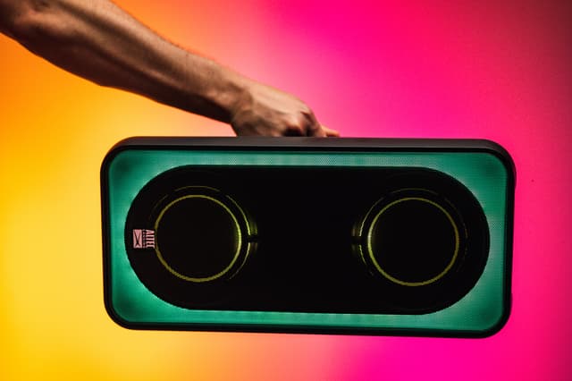 Altec Lansing ShockWave200 bærbar højttaler (sort)