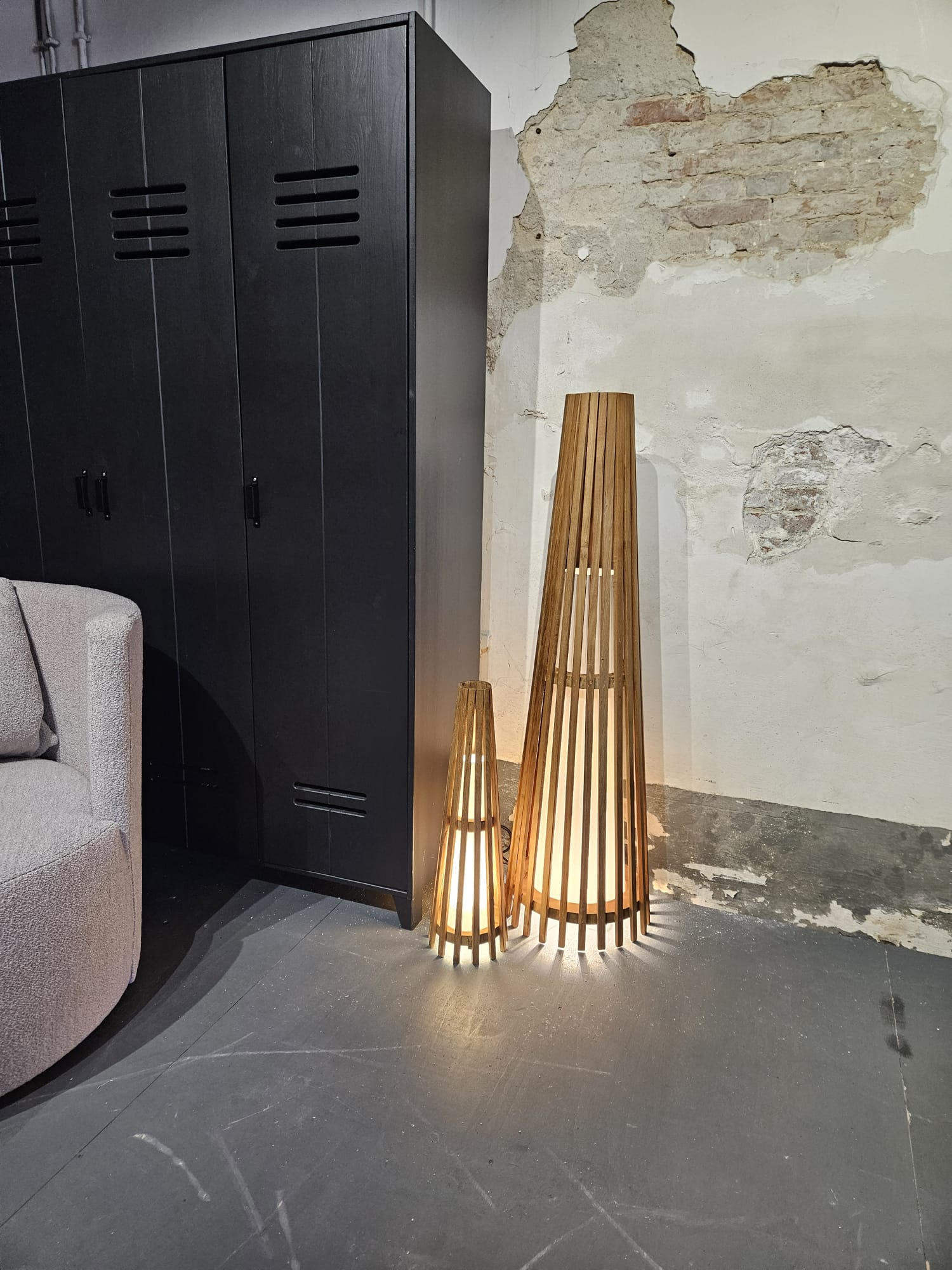 Interieurdirekt – Vloerlamp Anto – Teakhout – 120cm – Naturel