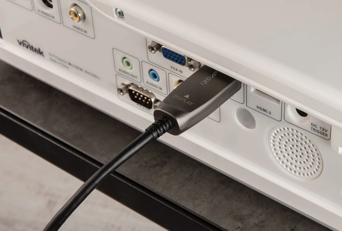 QED Performance Optical HDMI 2.1 (20 m) Câbles HDMI