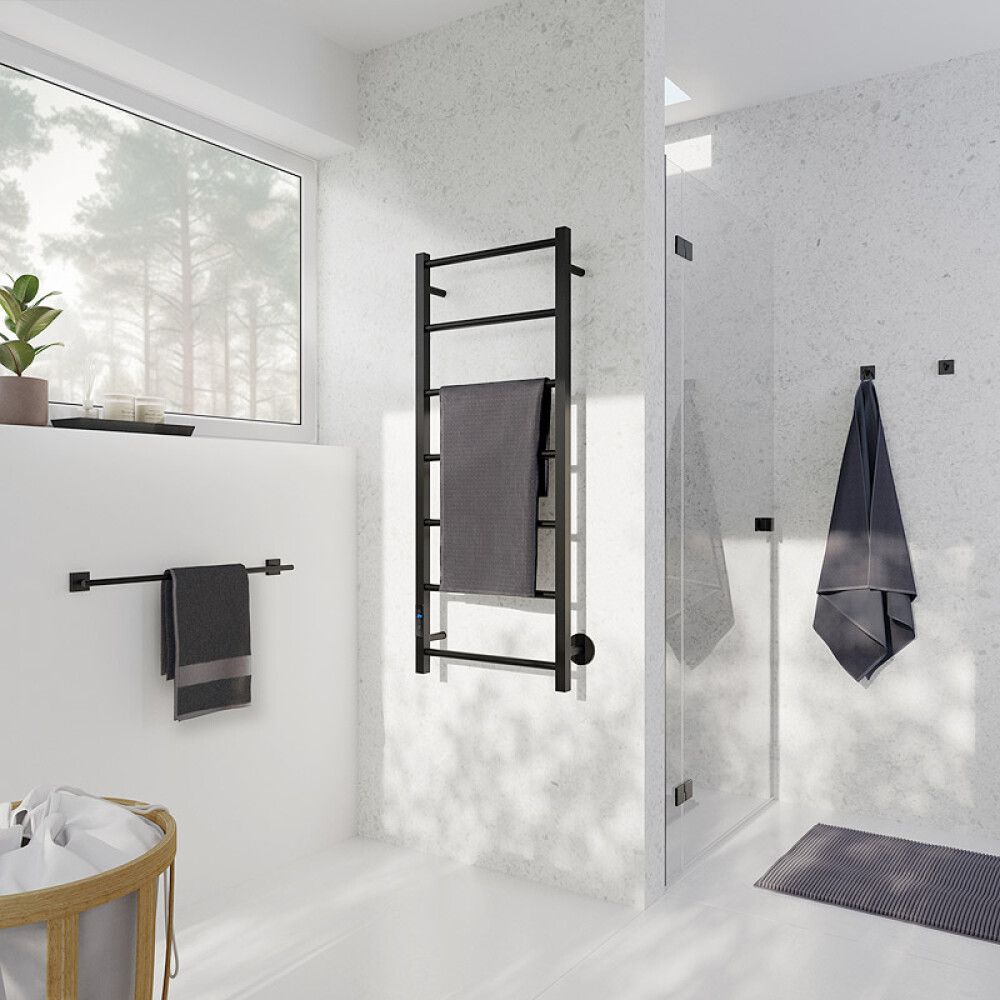 HÅNDKLETØRKER SMEDBO DRY SORT 500 X 1212 MM