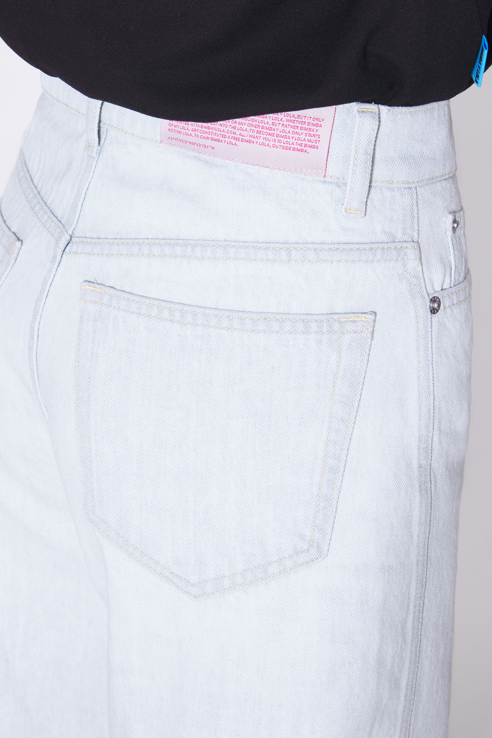 BARREL - Calça jeans reta azul desbotada