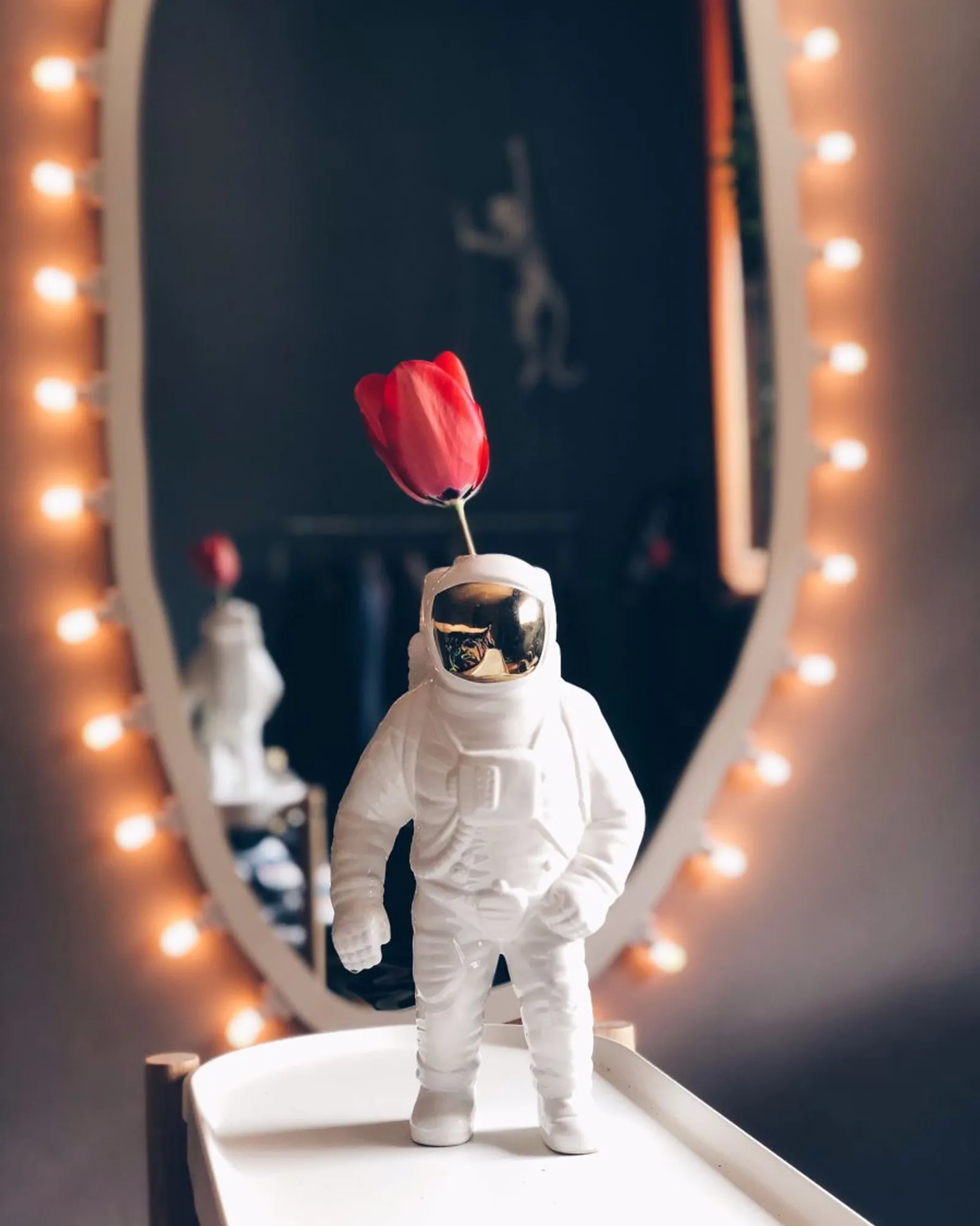 Seletti PORCELAIN VASE STARMAN COSMIC-DINER