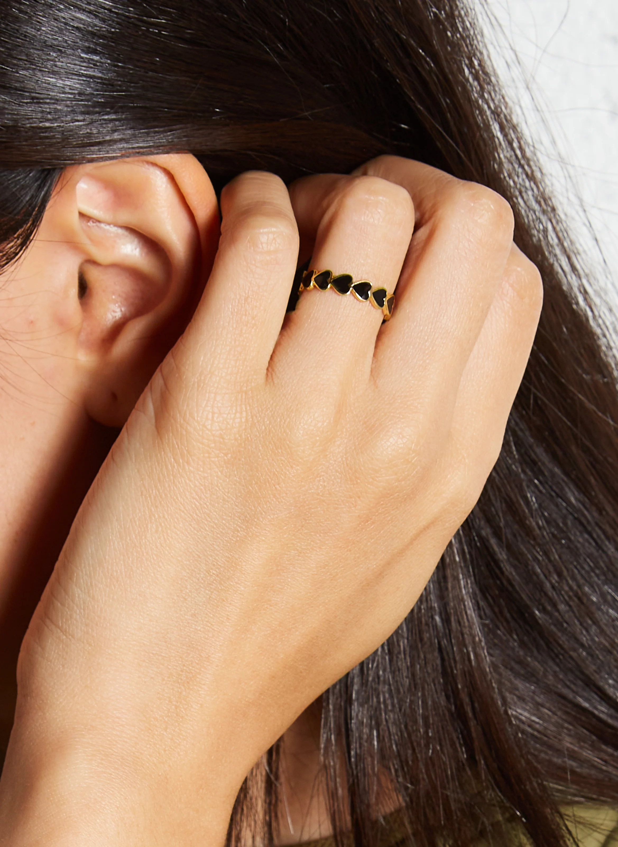 CORA - Bague ouverte à motif coeur en laiton | Noir