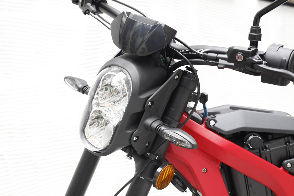 Moto cross électrique SUR-RON Light Bee