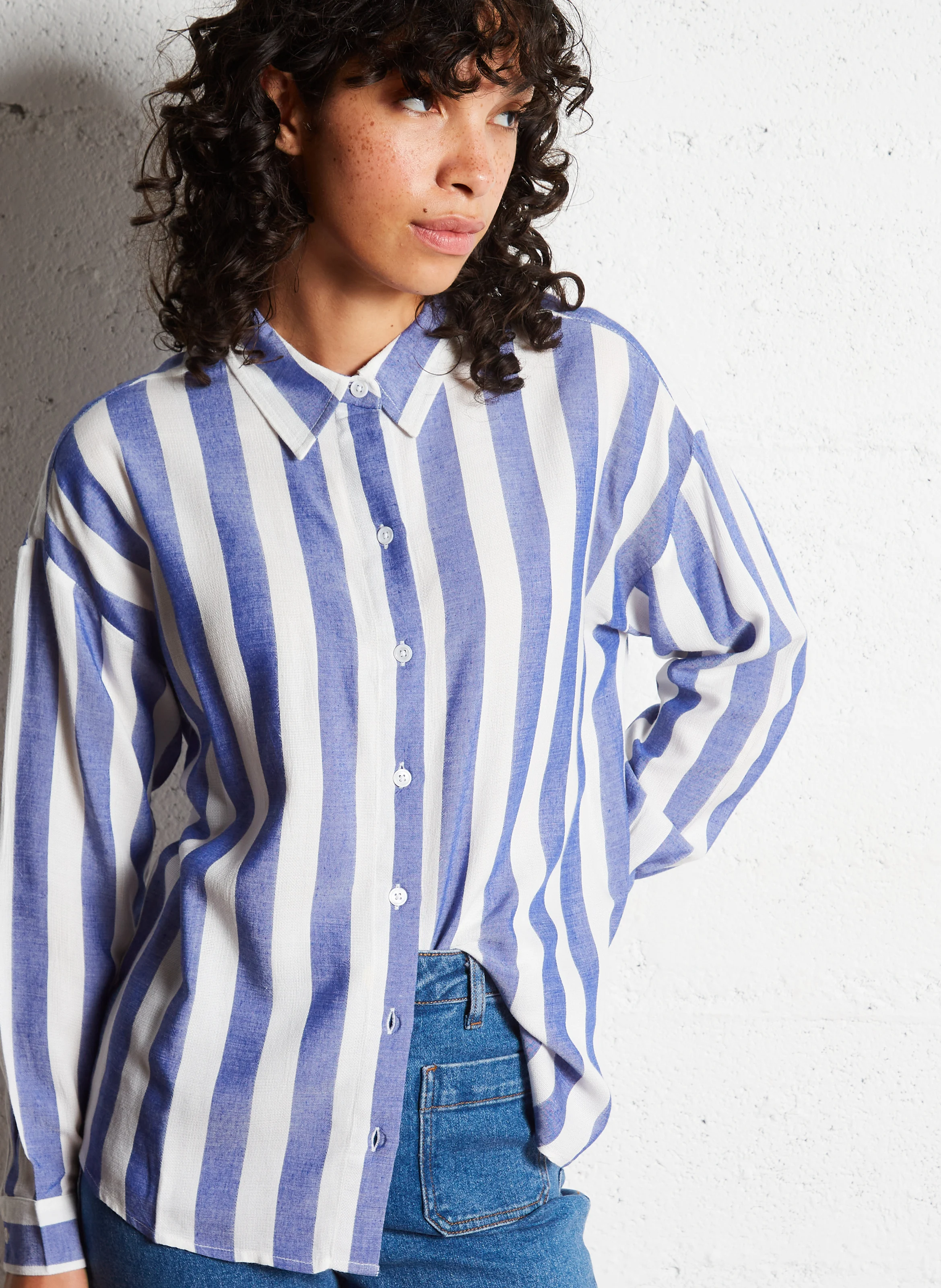 CLARA - Chemise col classique droite rayée | Bleu