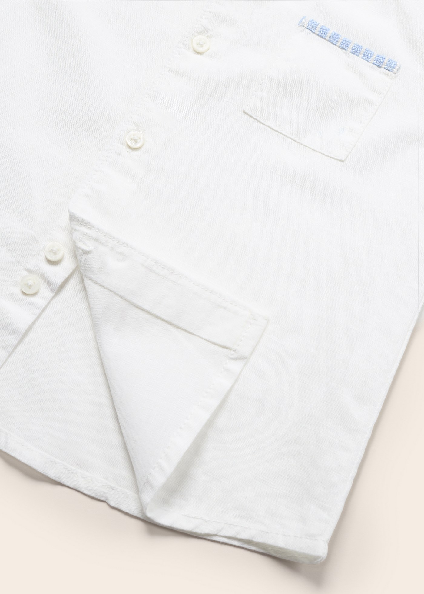 Conjunto de duas peças de bermuda e camisa de linho para bebê
