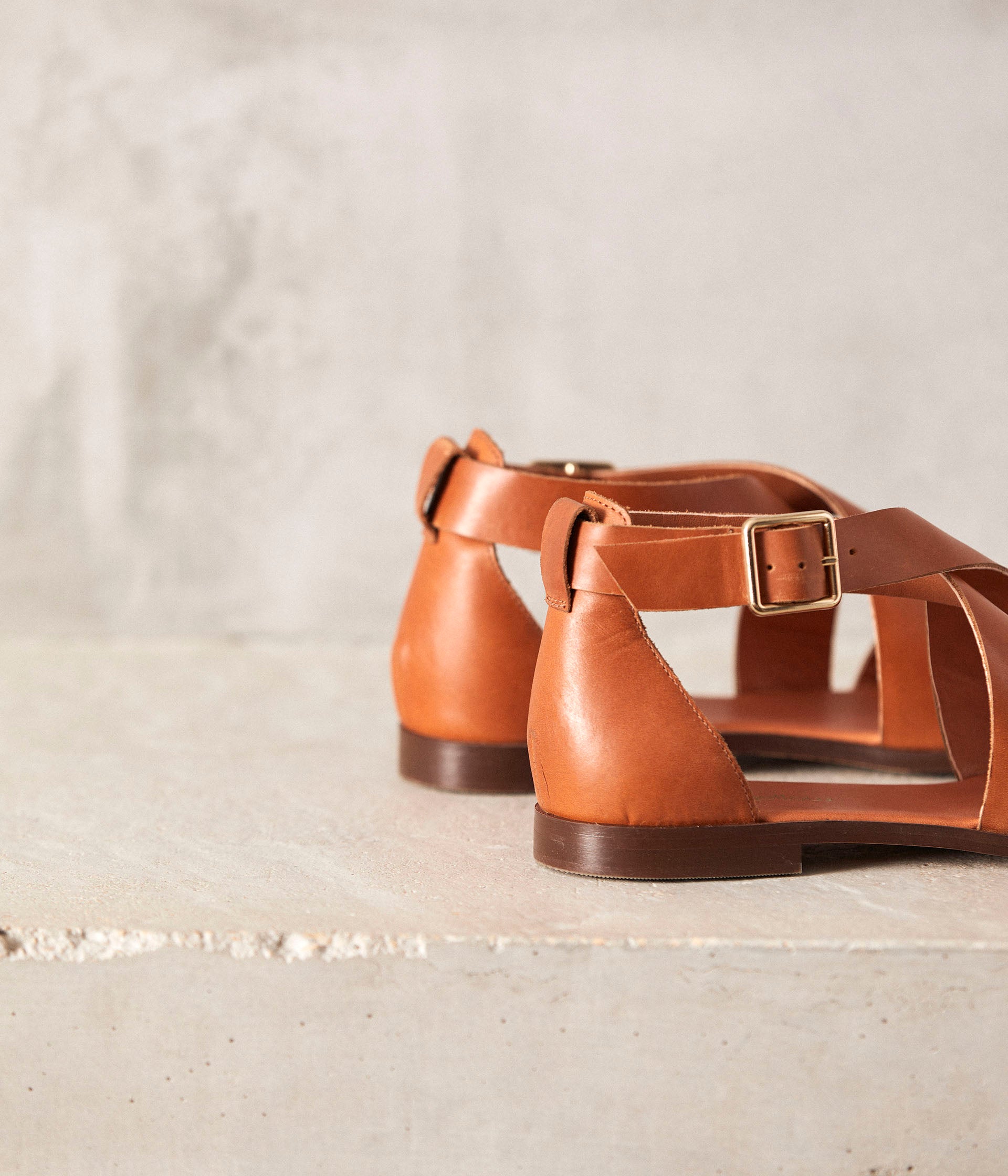 Sandales plates cognac Estelle