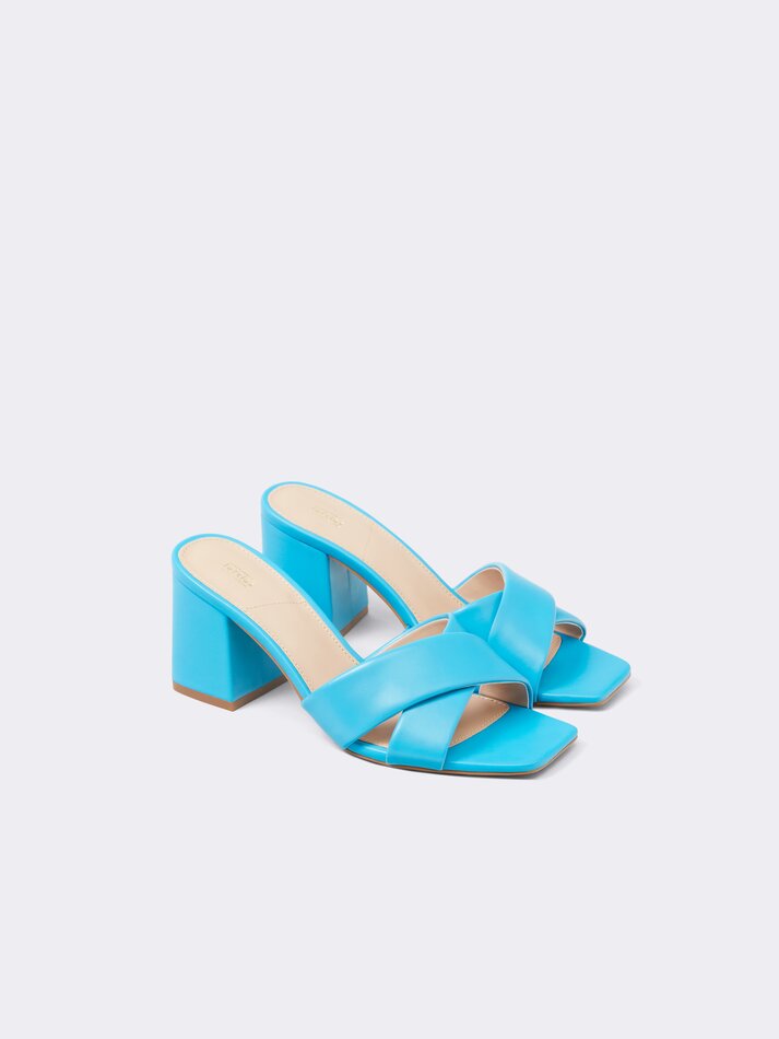 Sandália cruzada acolchoada - Azul