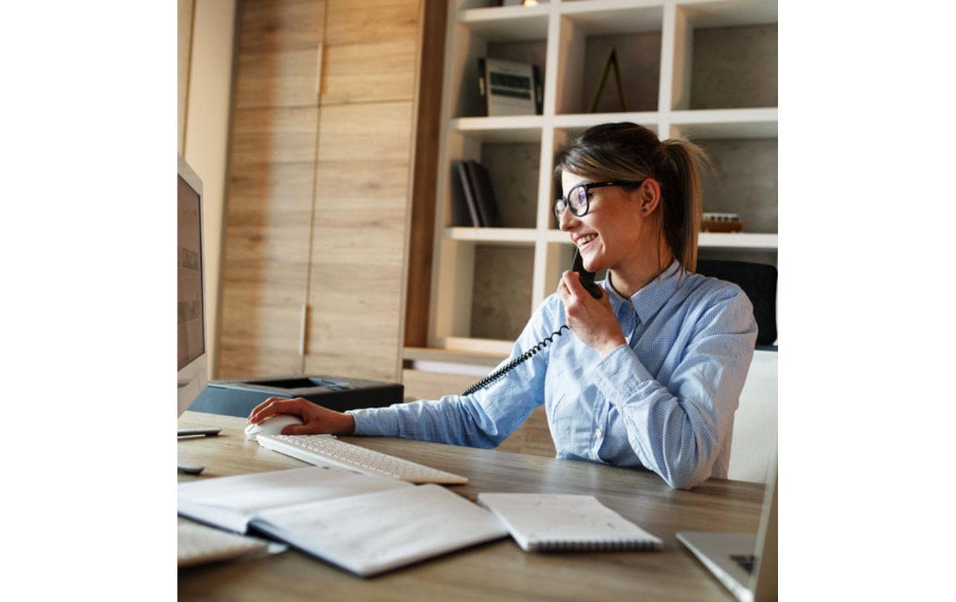 Tischtelefon Desk 400 SchwarzDas Wand- und Tischtelefon für einfache Telefonie