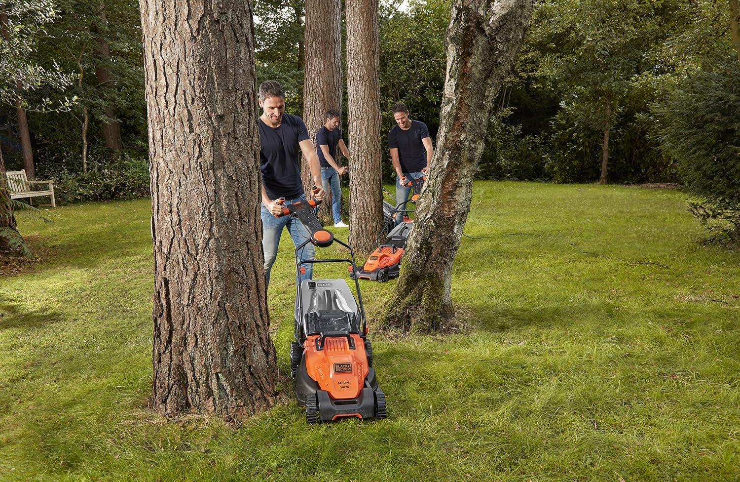 BLACK+DECKER Tondeuse Filaire 1600W, Tondeuse à Gazon Electrique 38 cm, 6 hauteurs réglables 20, 30, 40, 50, 60 et 70 mm, Tondeuse avec Poignée EASYSTEER 3 Positions, BEMW471ES-QS Orange