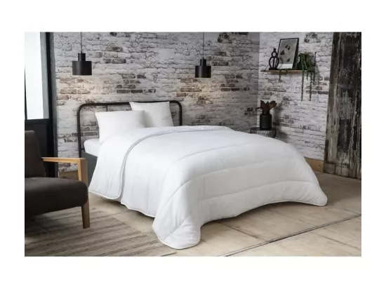 Couette Douceur Auvergnate - 140 x 200 cm - Chaude - 1 personne - ABEIL