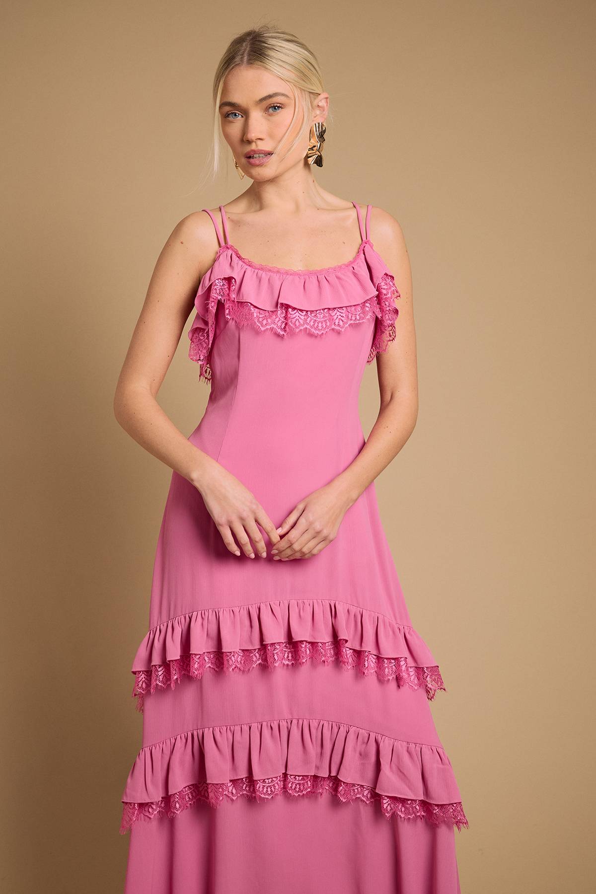 Oasis Robe Mi-longue À Bretelles Avec Détail Cape Et Volants