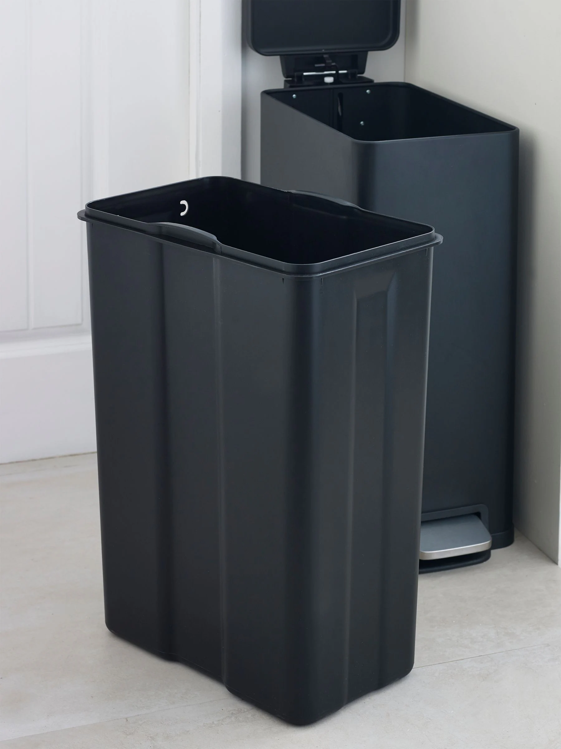45 l compacte pedaalemmer met zachte sluiting