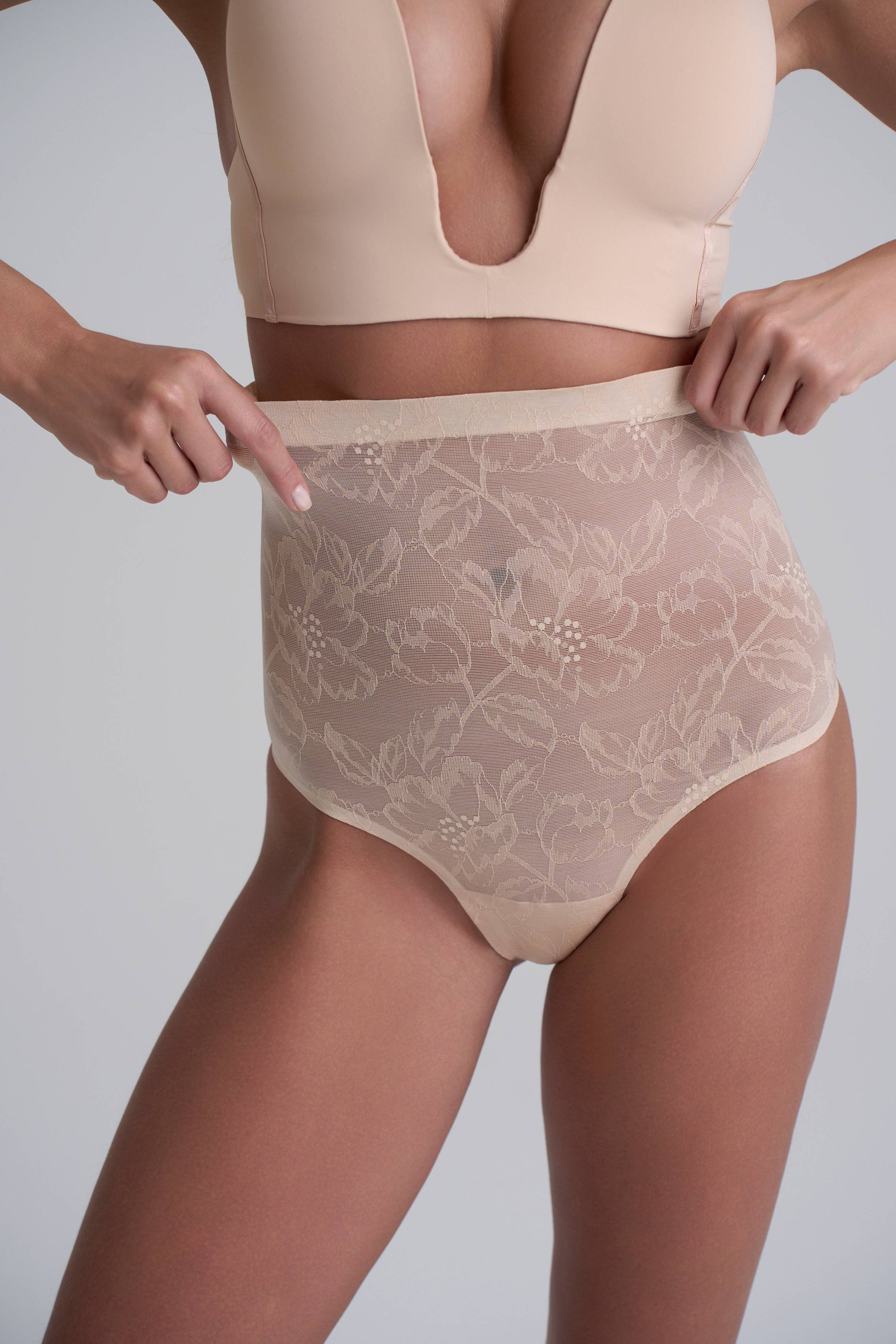 KarenMillen String Sculptant Taille Haute En Dentelle