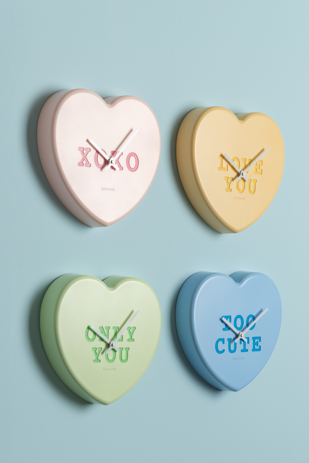 Wall clock Heart Candy soft green