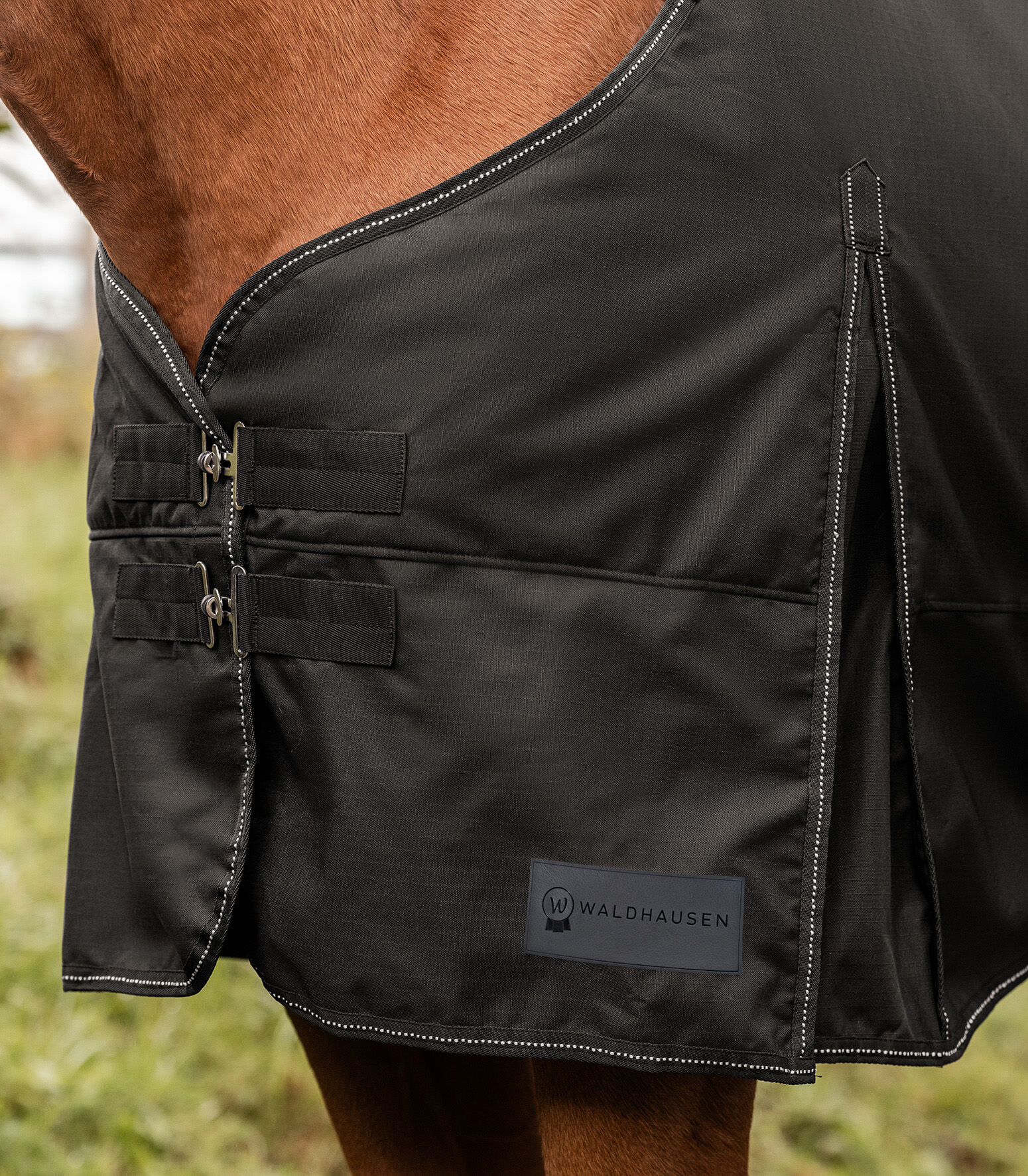 Waldhausen Nordic 300 gr - Winterdeken - Paardendeken - Zwart - 105/155