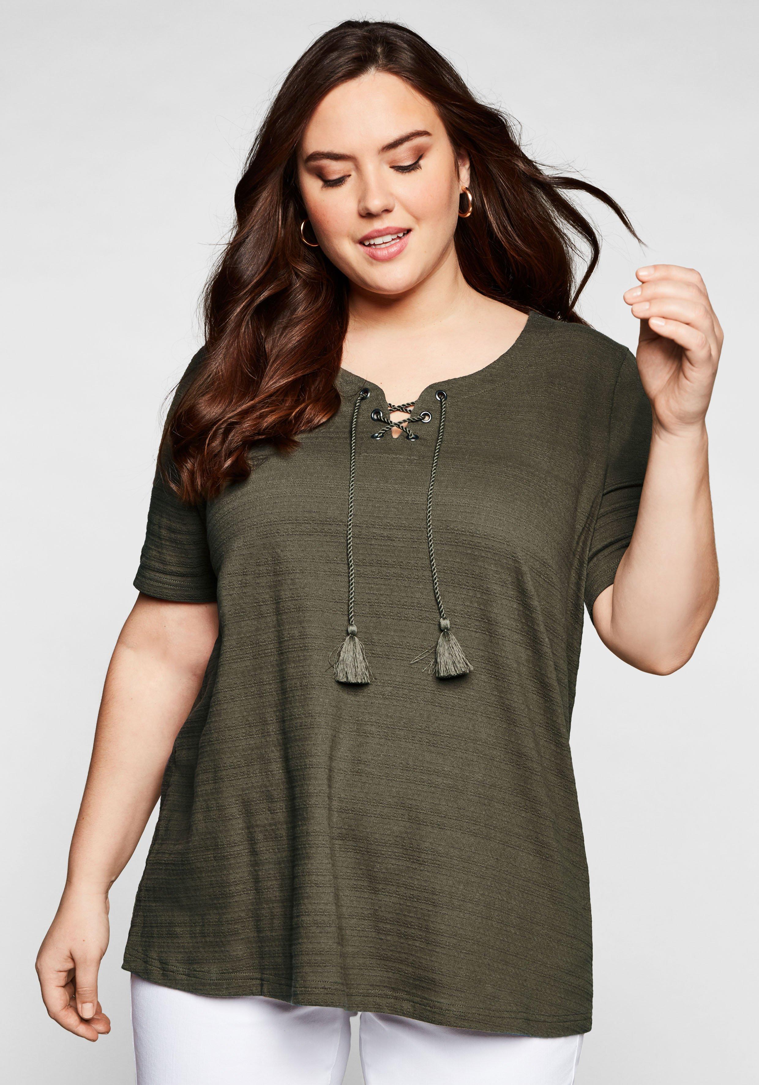 Shirt in Jacquard-Optik, Bindeband am Ausschnitt