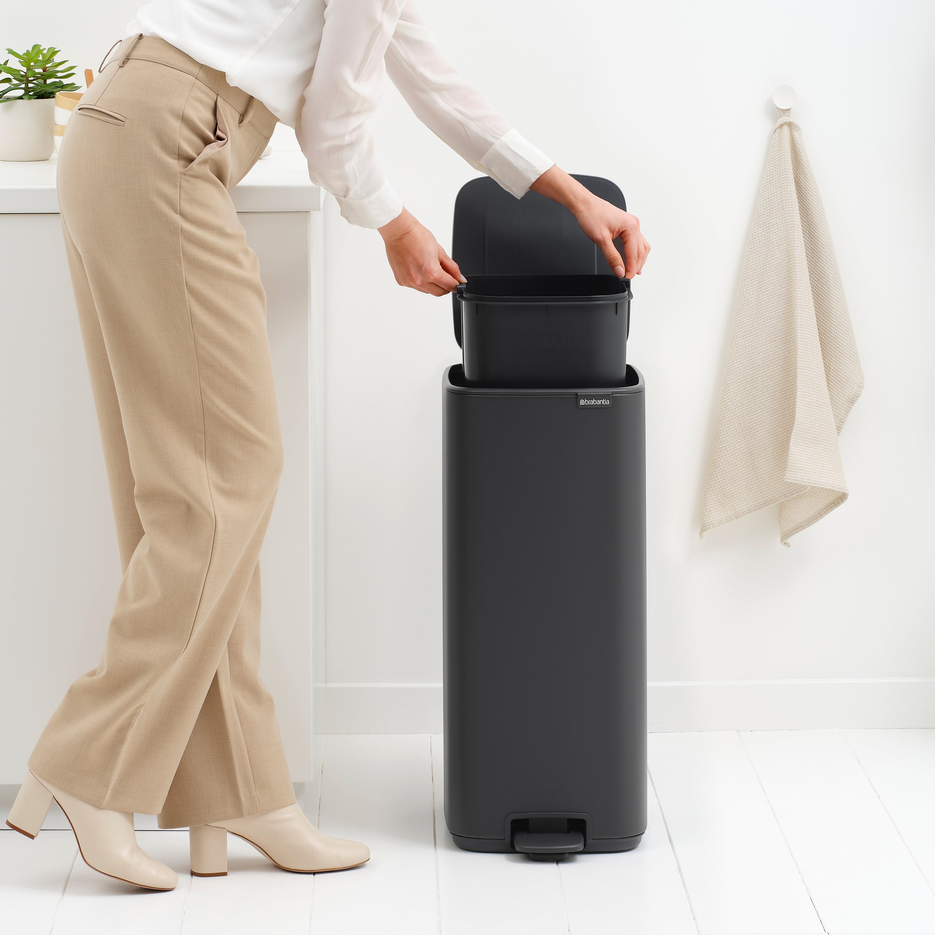 Brabantia Bo Pedaalemmer 30 L - Mineral Infinite Grey