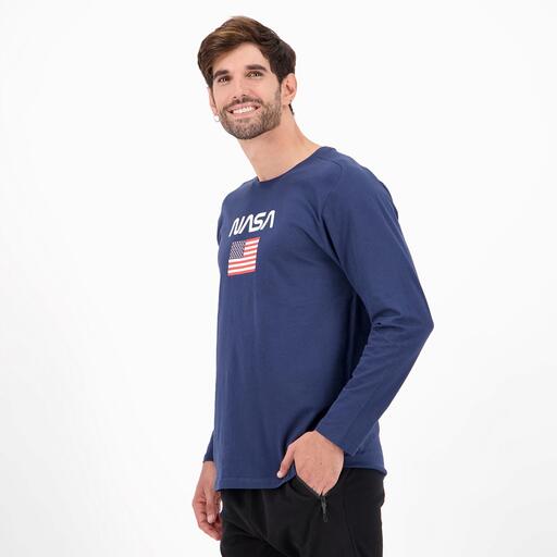 Camiseta com a bandeira da NASA