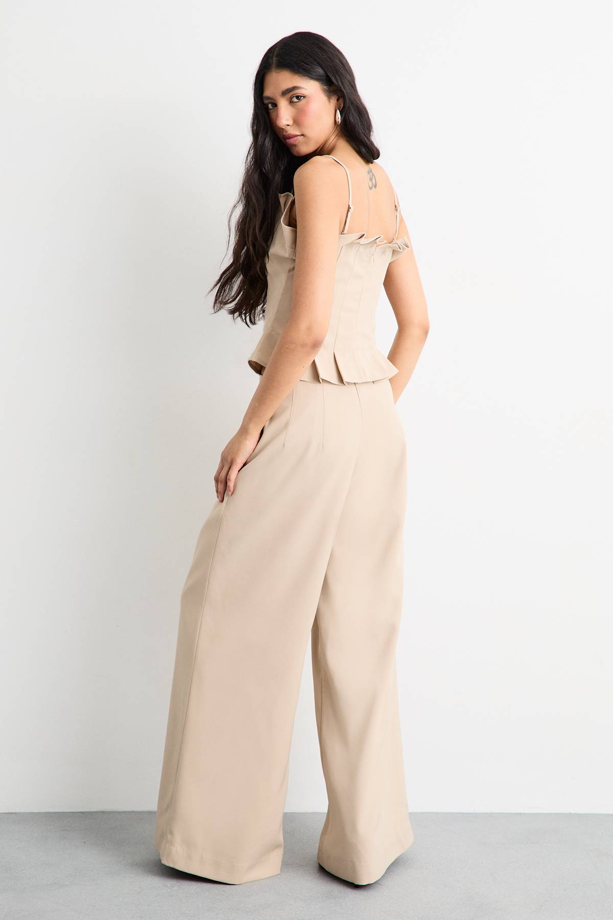 Warehouse Haut Bandeau Ajusté avec Détails Plissés