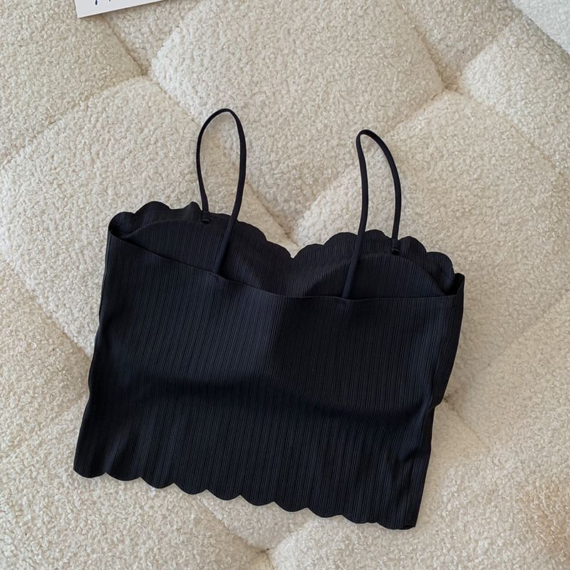 Duwnie - Gevoerde cropped camisole met effen schelpvormige rand