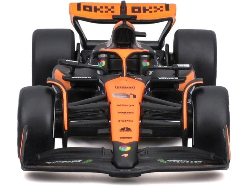 BBurago McLaren F1 MCL38 Piastri 2024 1:43 Sammlermodell im Massstab 1:43