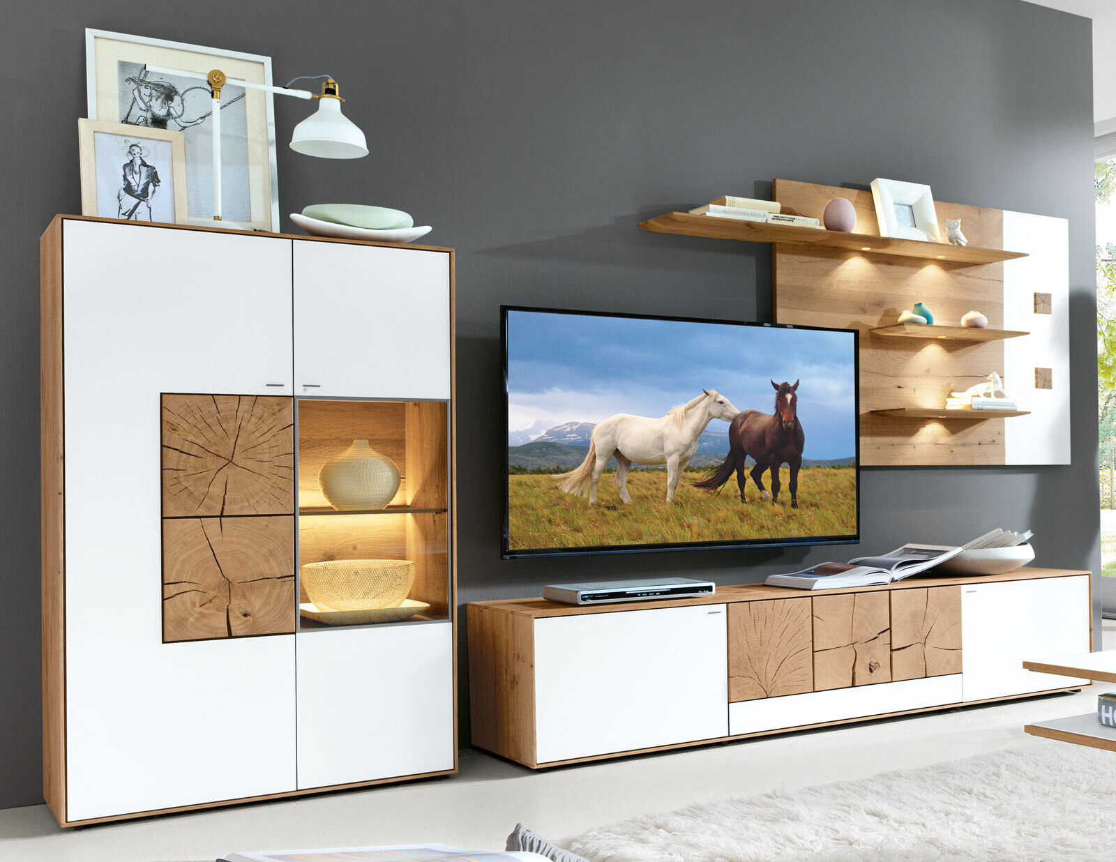 hartmann Wohnwand III CAYA 341 x 176 cm Kerneiche /weiß