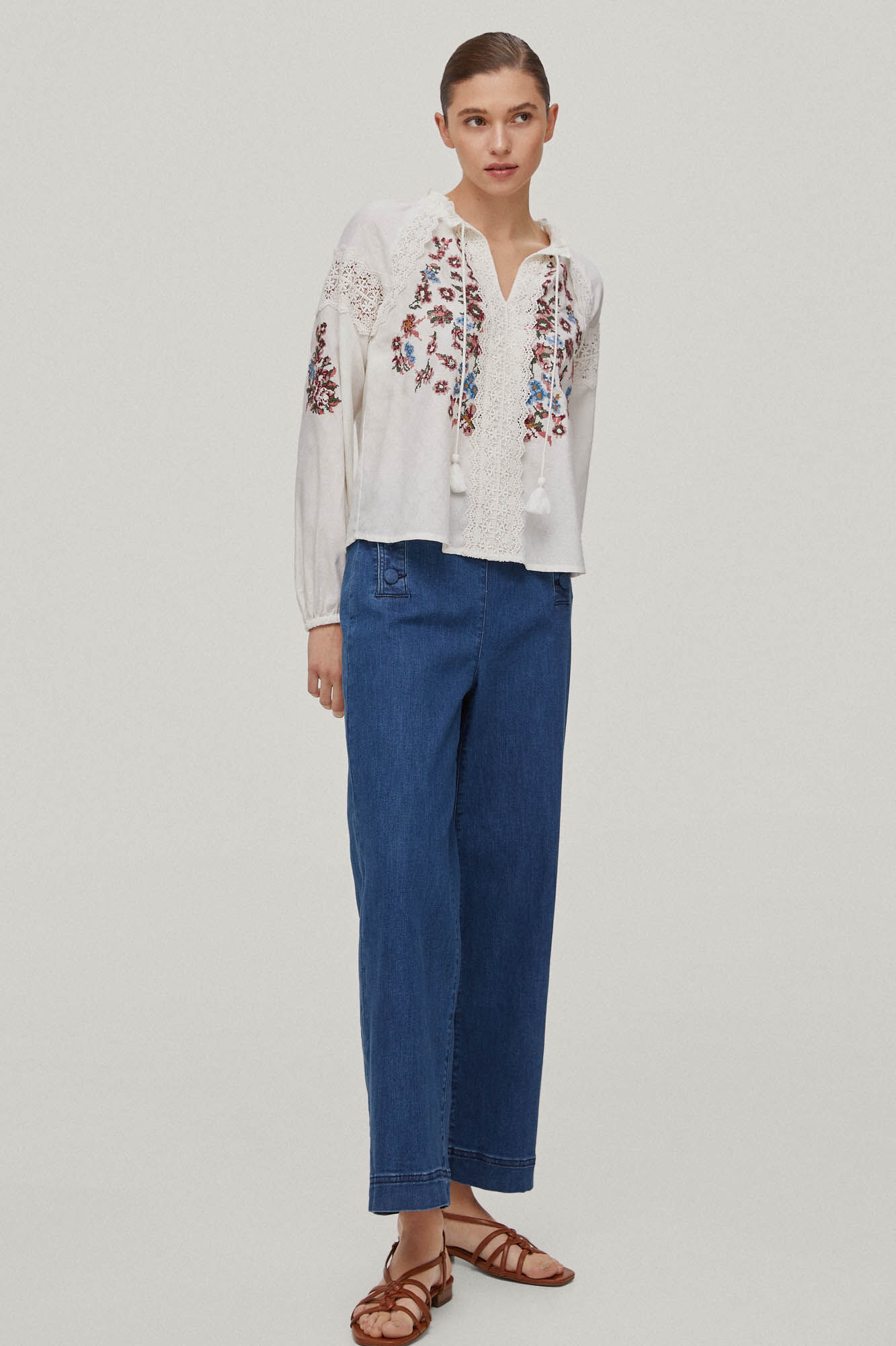 Blusa bordada Punto de cruz - Bege