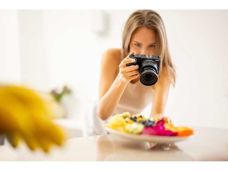 Nikon Fotokamera Z30 VLOGGING KIT Spiegelloser Fotoapparat mit erstklassiger Bildqualität – Die neue Welt des Vloggens