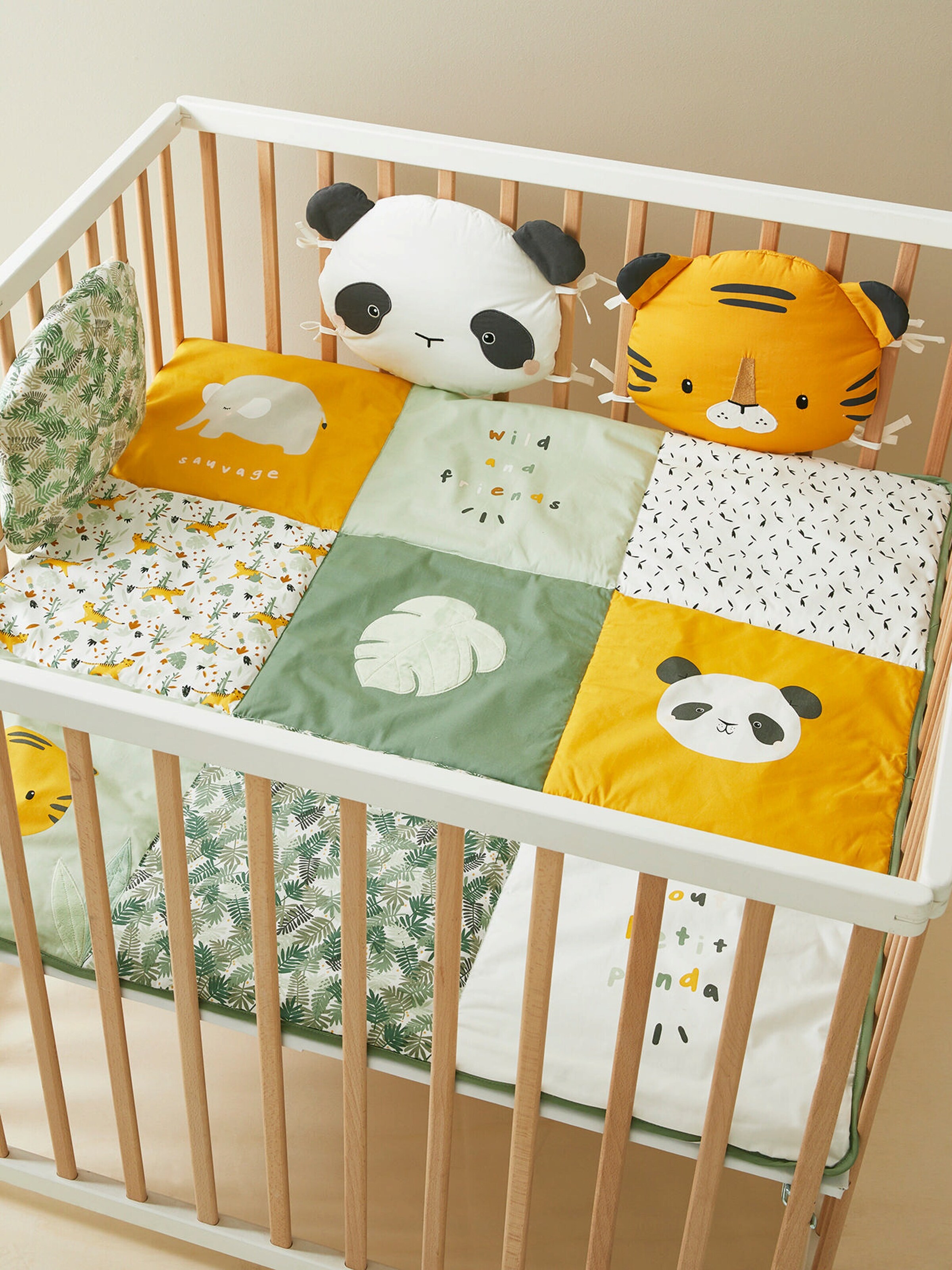 Vertbaudet Baby Spieldecke/ Laufstalleinlage PANDAFREUNDE, Patchwork-Design mehrfarbig