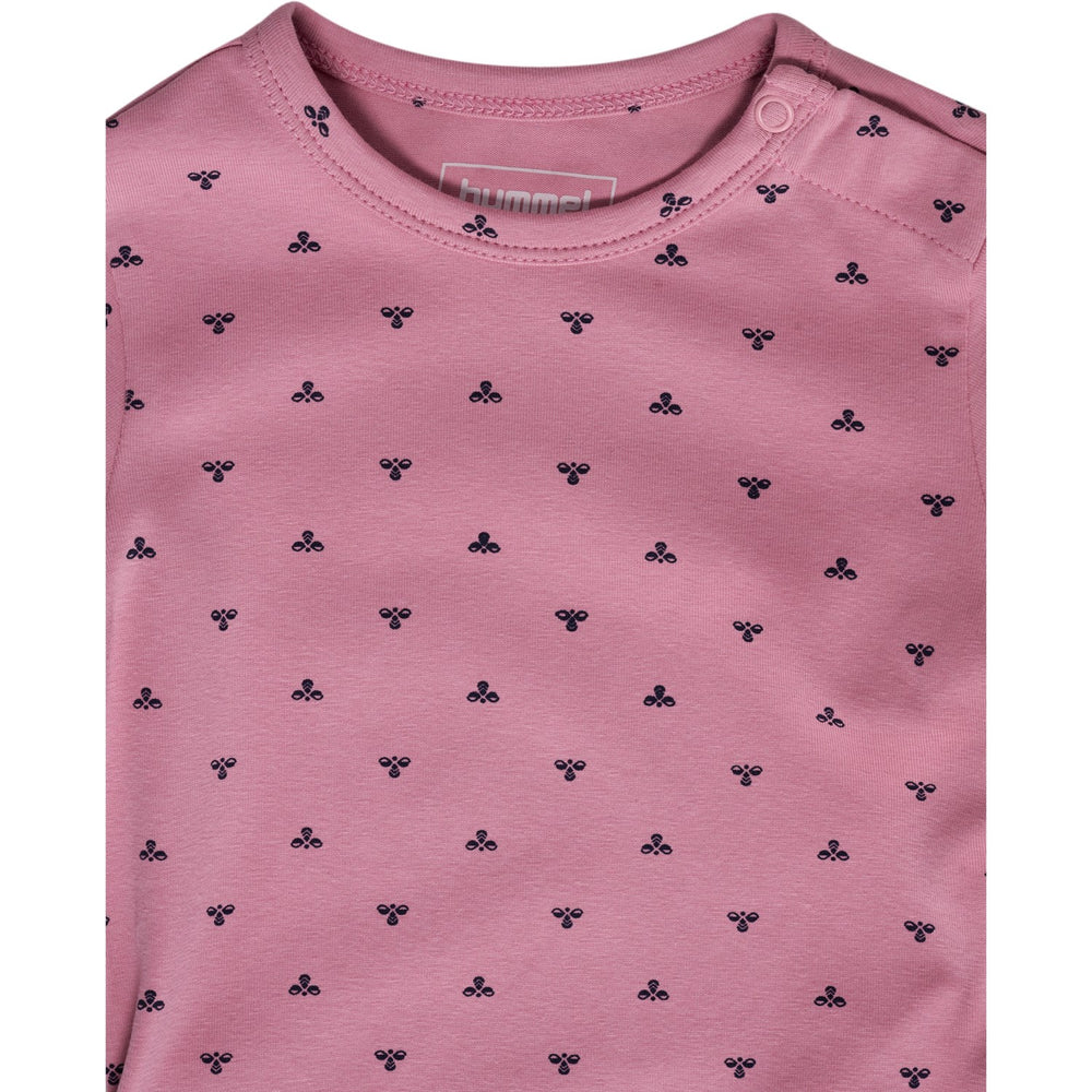 Køb Hummel Polignac Mini Bee Aop Body L/S