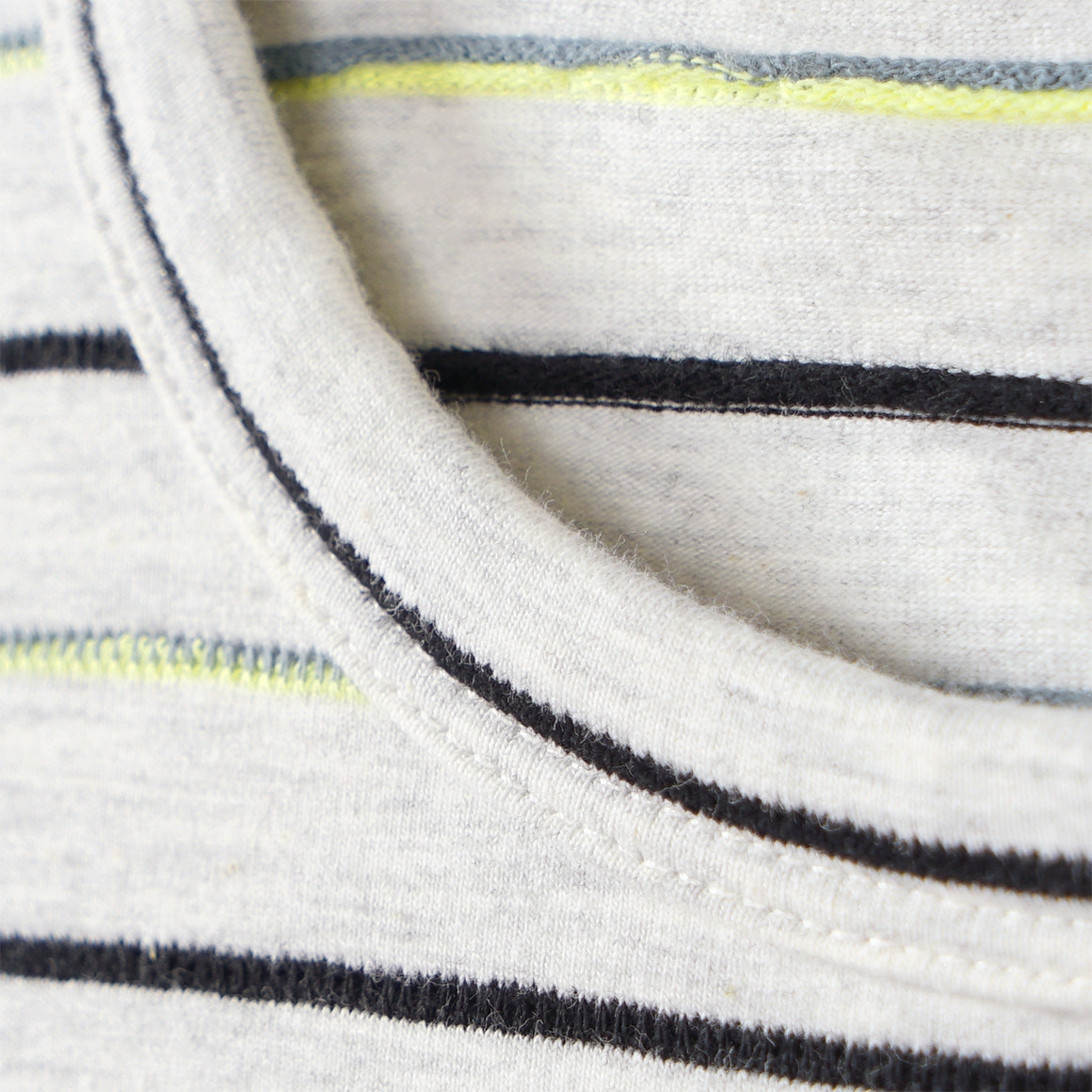 Yigga Jungen T-Shirt mit strukturierten Streifen hellbeige