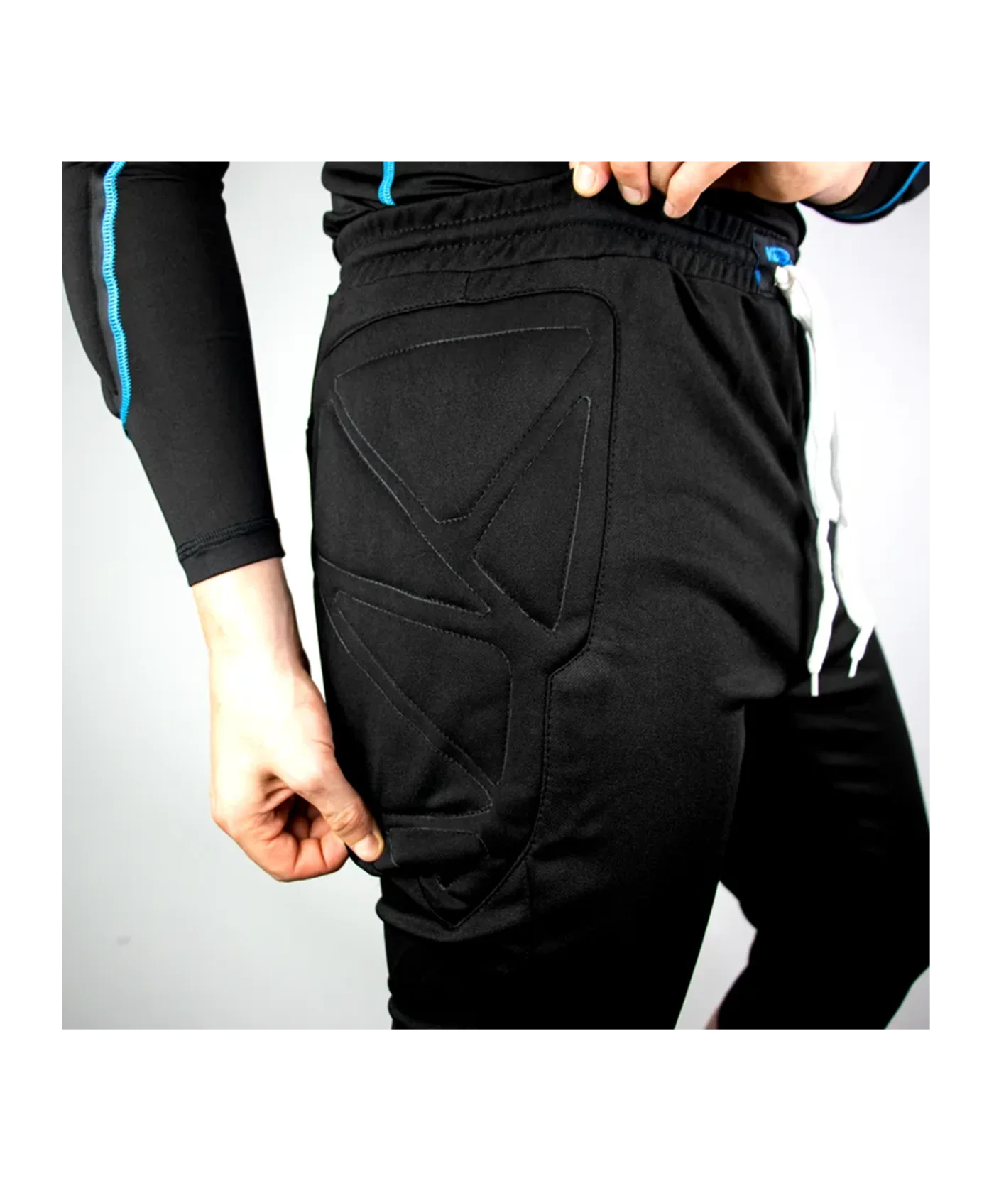 KEEPERsport Challenge 3/4 Torwarthose Kids Schwarz F407