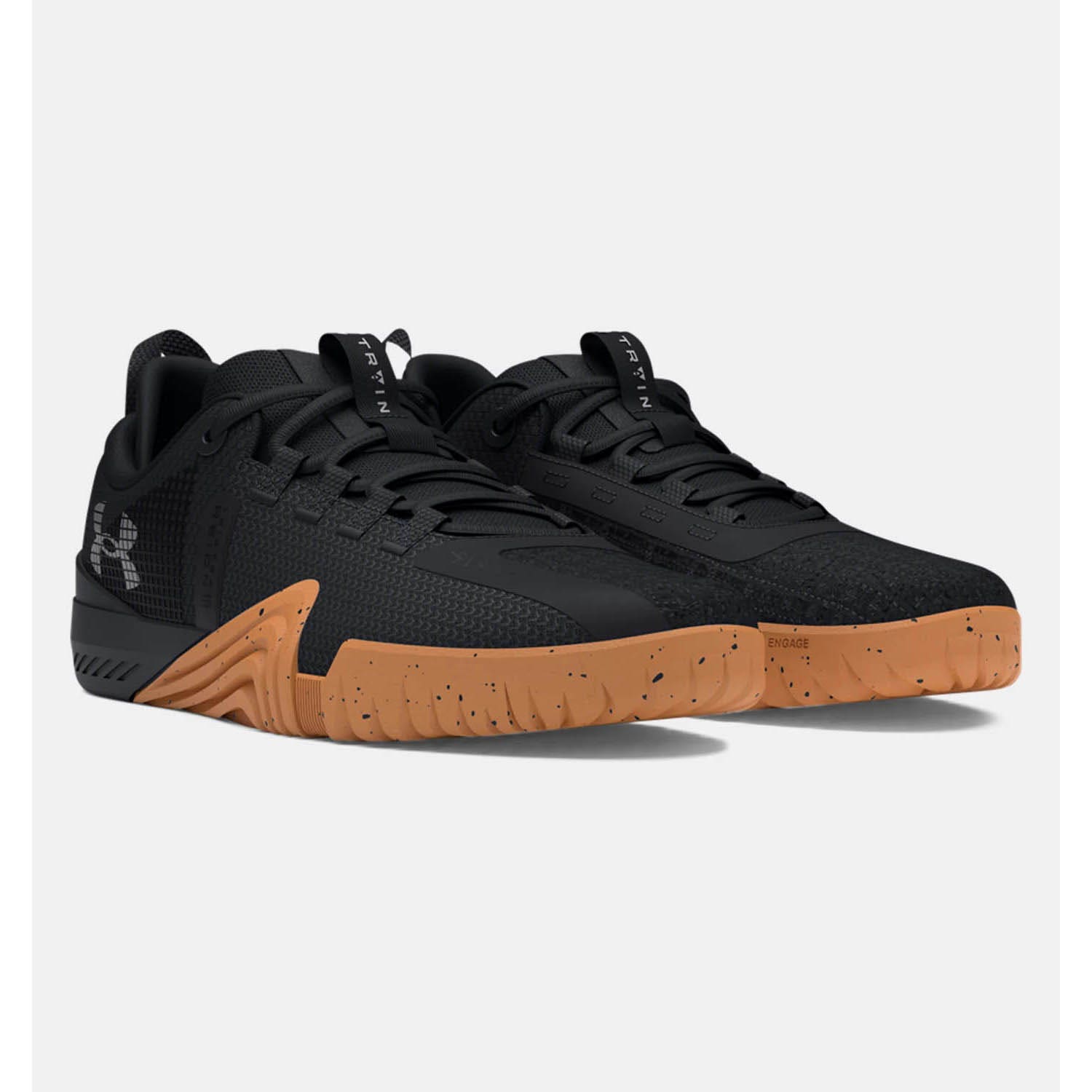 Under Armour  TriBase Reign 6
