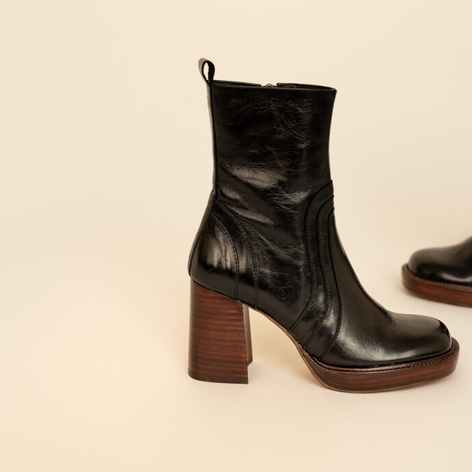 Bottines à talons  en cuir vieilli noir