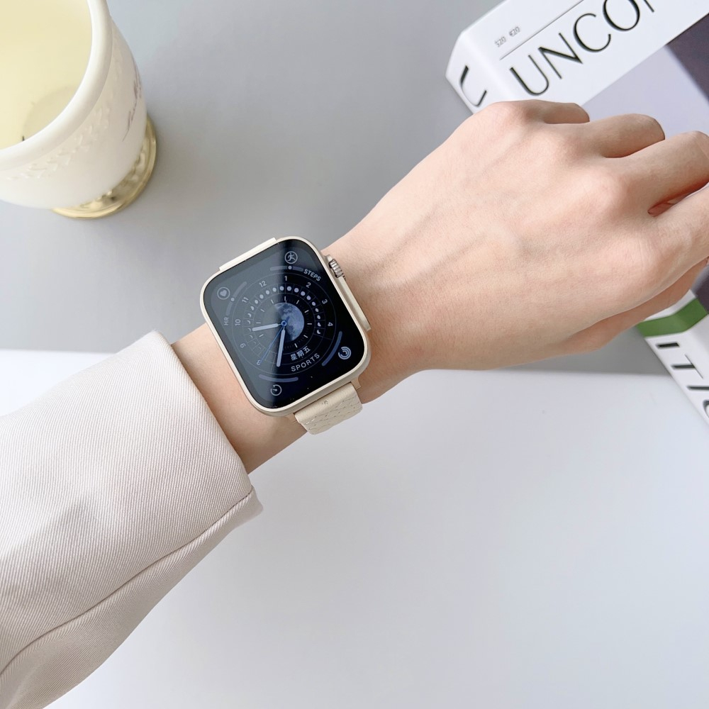 Apple Watch (49/46/45/44 mm) Leder Armband mit Dornschliesse (Gelenkumfang 140-210mm) - Nude
