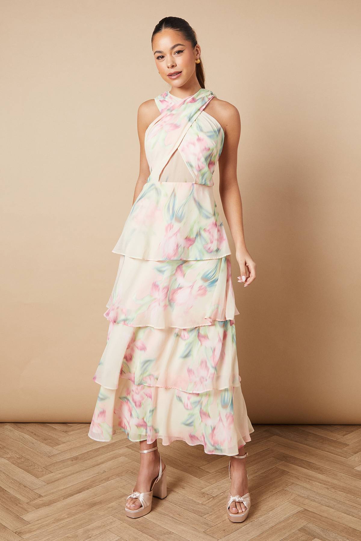 Oasis Robe Longue à Volants en Mousseline à Col Licou et Imprimé Floral