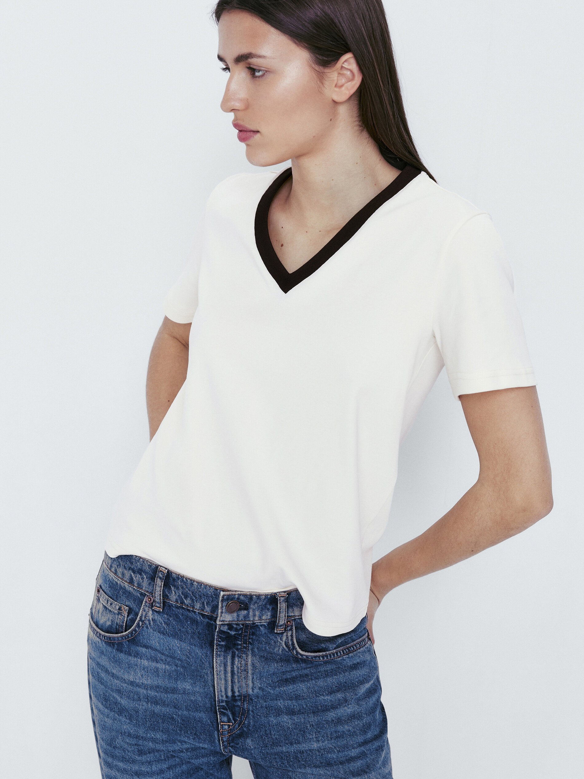 Camiseta com detalhes em algodão pico contrastante - RAW