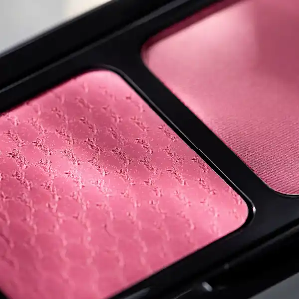 Blush Affair Cream & Powder Palette 020 Pleasing Pink