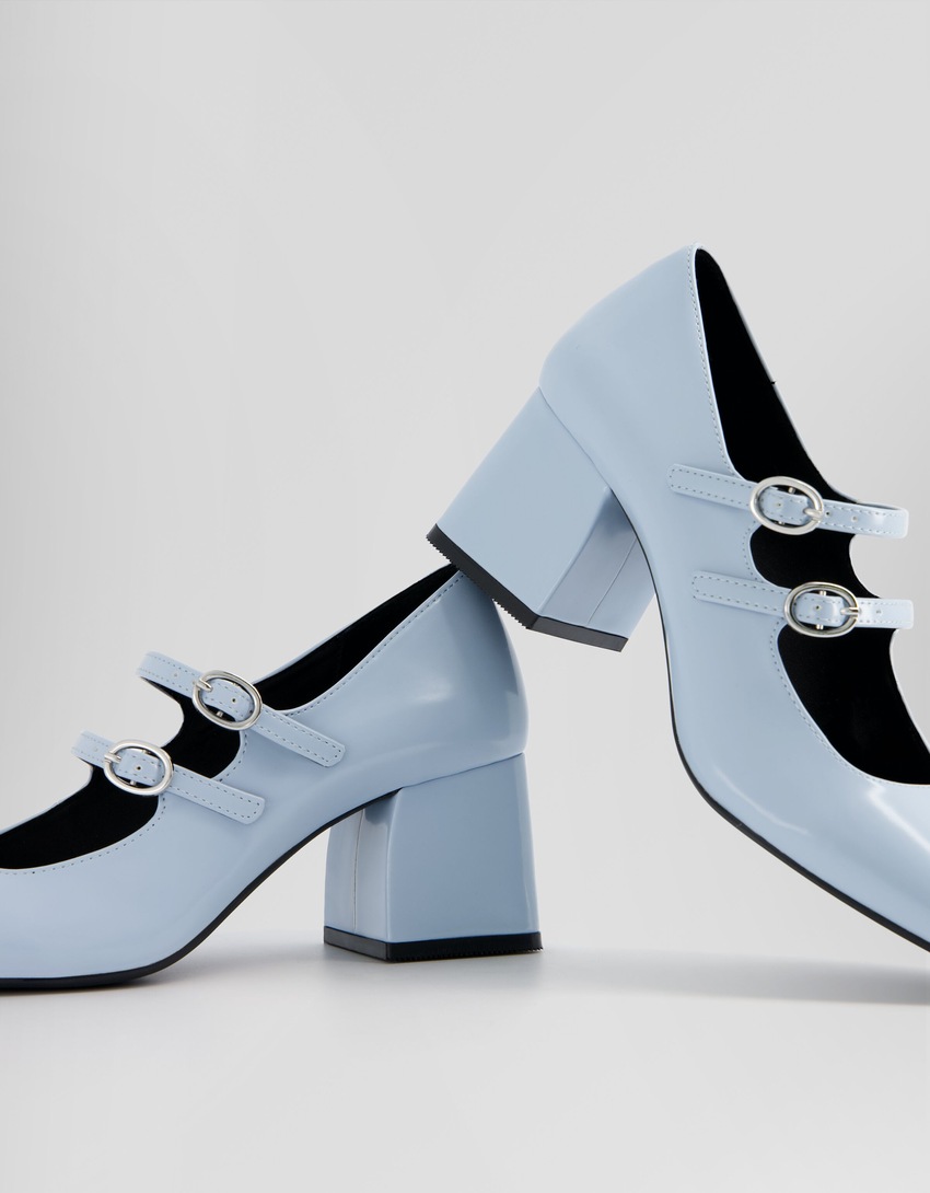 sapatos Mary Jane com salto bloco