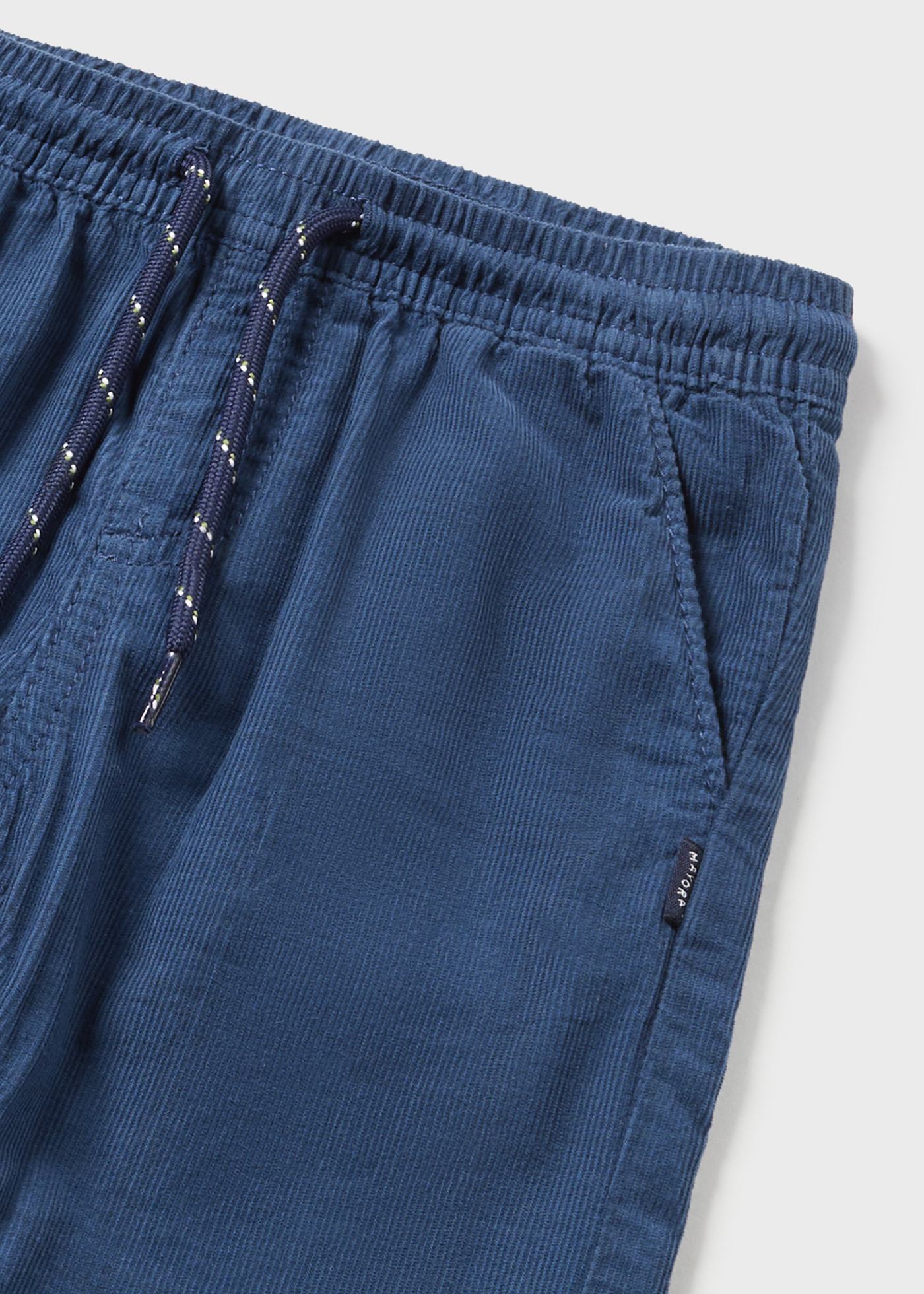 Calça jogger de veludo cotelê para bebê da Better Cotton