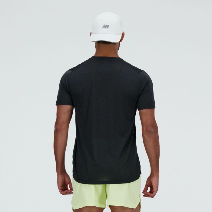 New Balance Herre T-shirts Athletics Run T-shirt Sort