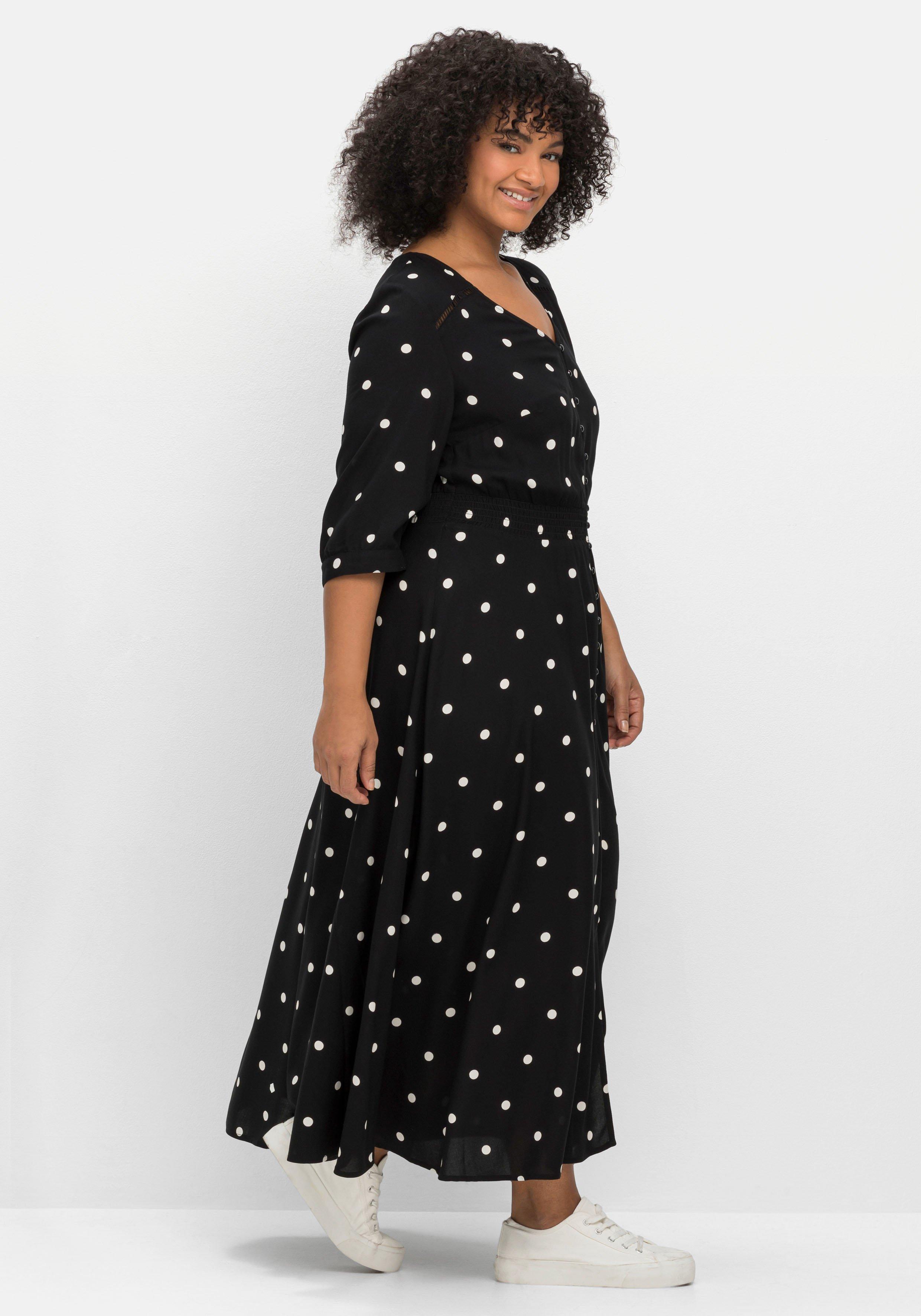 Maxikleid mit Punkteprint und gesmokter Taille